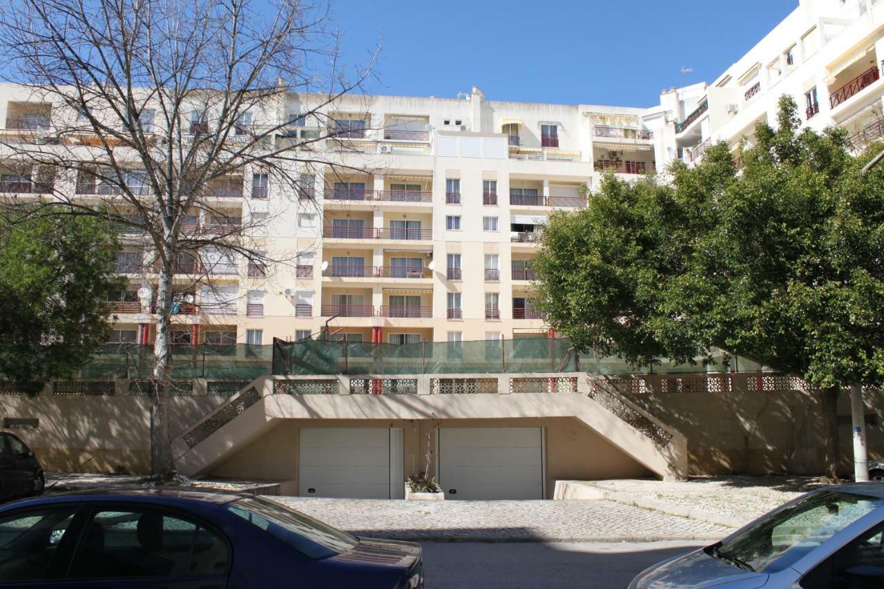 Edificio Caravela C Armacao de Pera